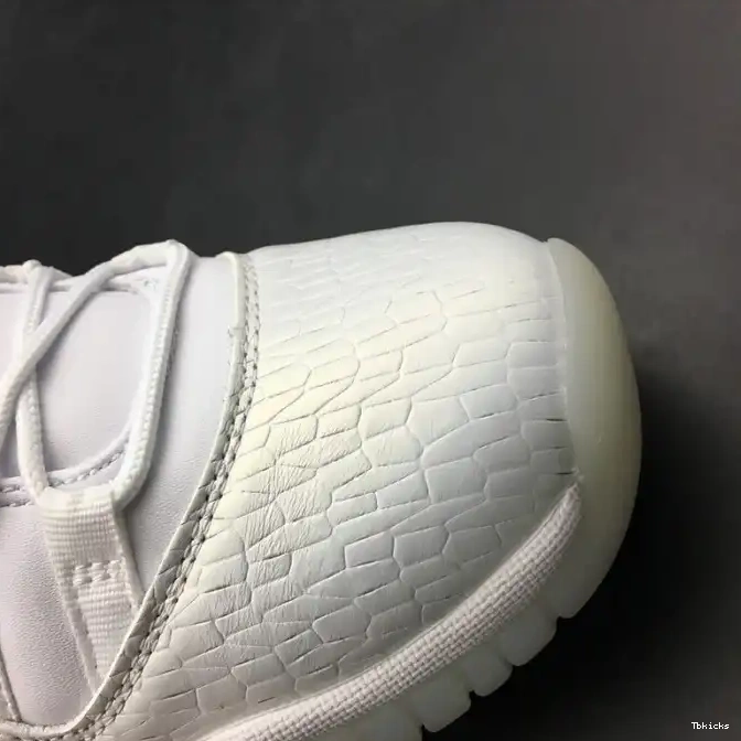 Reps TBK Frost 11 897331-100 Air Jordan Low White Heiress 0421